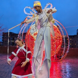 Actor Scherpenheuvel-Zichem  (BE) Christmas doll (stilts act Christmas)