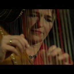 Heleen Bartels, harpiste en zangeres