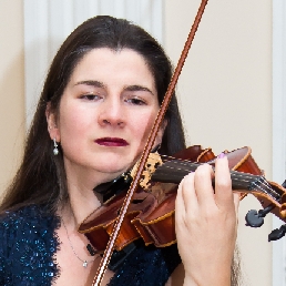 Violinist Anna Badalian