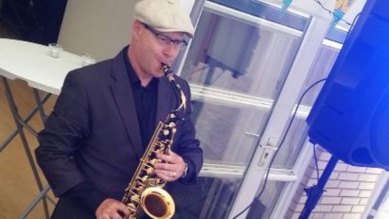 Wedding saxophonist Robert