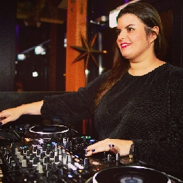 DJ Amsterdam  (NL) Vrouwelijke DJ - Privé feest