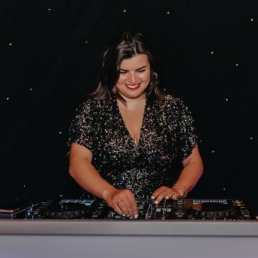 DJ Amsterdam  (NL) Female DJ all-round wedding