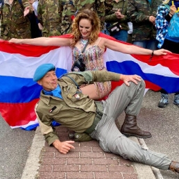 Danser Eindhoven  (NL) Show Girl met Nederlandse Vlag Vleugels