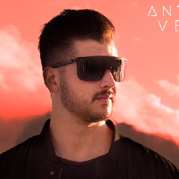 Anthony Vegas