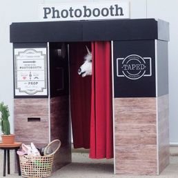 TAPED Photobooth