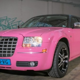 Chrysler 300c Limousine Wit of Roze