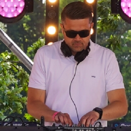 DJ Danny Mendez