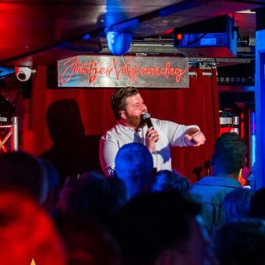 Singer (male) Hoofddorp  (NL) 