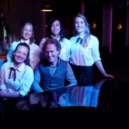 Zanggroep Amersfoort  (NL) My Singing Waitresses