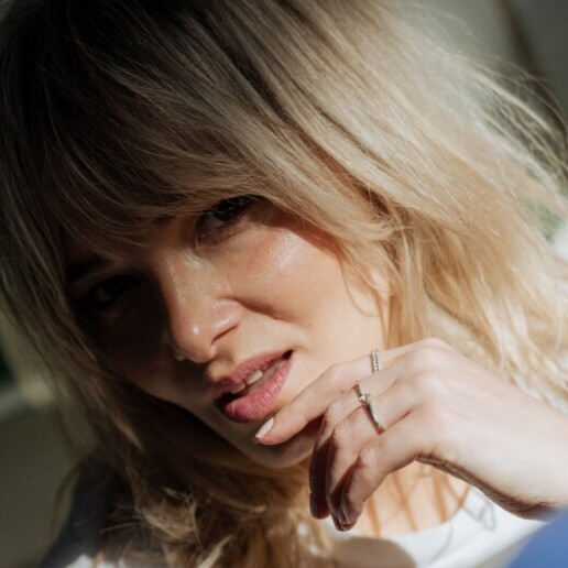 Singer (female) Amsterdam  (NL) 