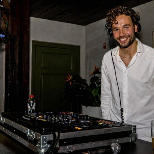 DJ Amsterdam  (NL) 