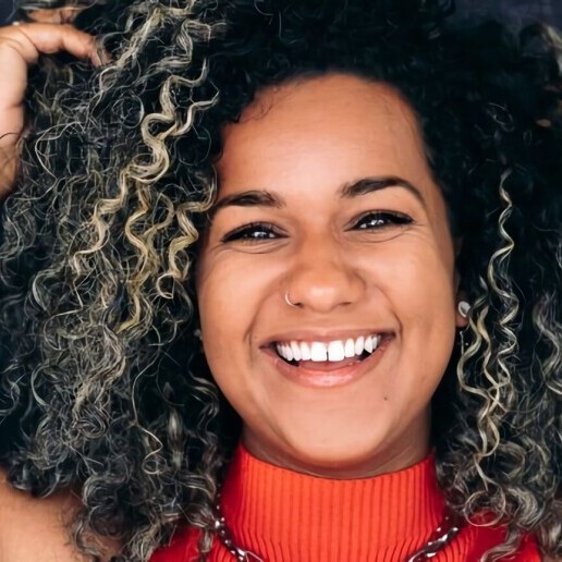 Singer (female) Lisse  (NL) 