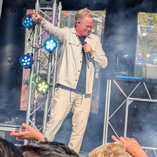 Singer (male) Breukelen  (NL) 