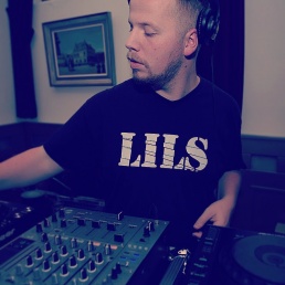 DJ Hendrik Ido Ambacht  (NL) DJ LILS