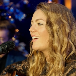 Christmas singer and guitarist Laurie