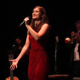 Singer (female) Zwolle  (NL) Joëlle Beimers