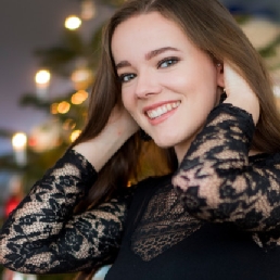 Singer (female) Tiel  (NL) Christmas singer Myrthe - christmas singer