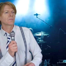 Zanger Losser  (NL) David Bowie Tribute (UK)