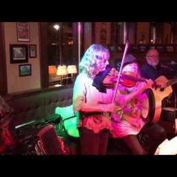 Ierse Swing Folk band UNICORN