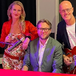 Band Borger  (NL) Eikens-Withaar-Honning COVERBAND