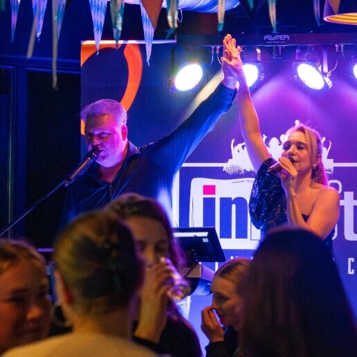 Band Beneden Leeuwen  (NL) 