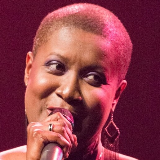 Singer (female) Goes  (NL) 