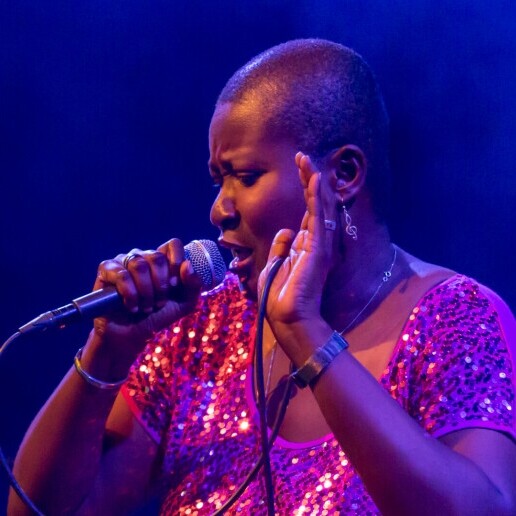 Singer (female) Goes  (NL) 