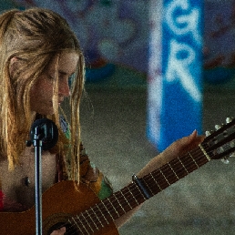Singer (female) Alkmaar  (NL) Anneleen