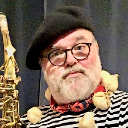 Saxofonist Rotterdam  (NL) Franse chansons door ‘Fransax’