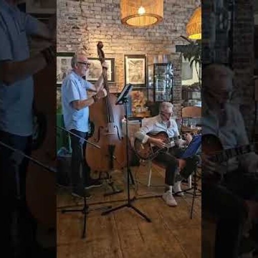 Singer (male) Nieuwegein  (NL) 