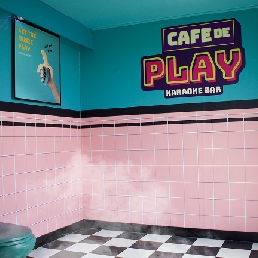 Cafe de play mobiele karaokebar