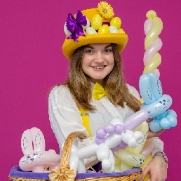 Balloon artist Spring/Easter