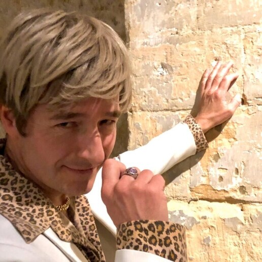 Singer (male) Beek  (Limburg)(NL) 