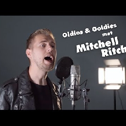 Singer (male) Eijsden  (NL) Mitchell Ritchi