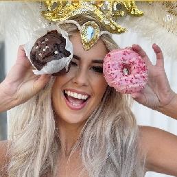 Theme ladies acts/donut girl/cupcake girl