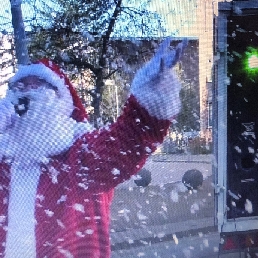 Singer (male) Nieuwegein  (NL) Santa Claus. (the singing)