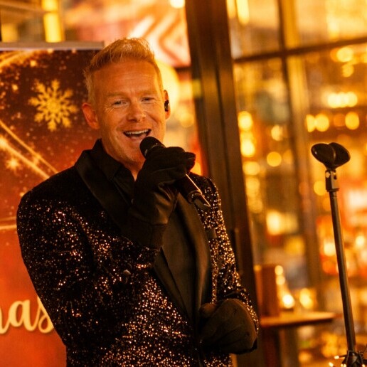 Singer (male) Tilburg  (NL) 