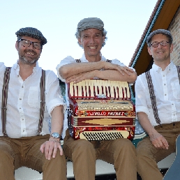 Band Mierlo  (NL) Trio Vrij Vrolijk