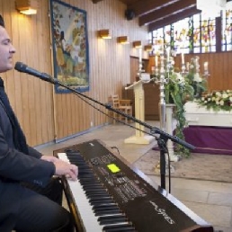 Pianist Naarden  (NL) Pianist