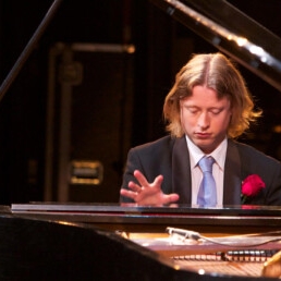 Wedding pianist Thomas Alexander