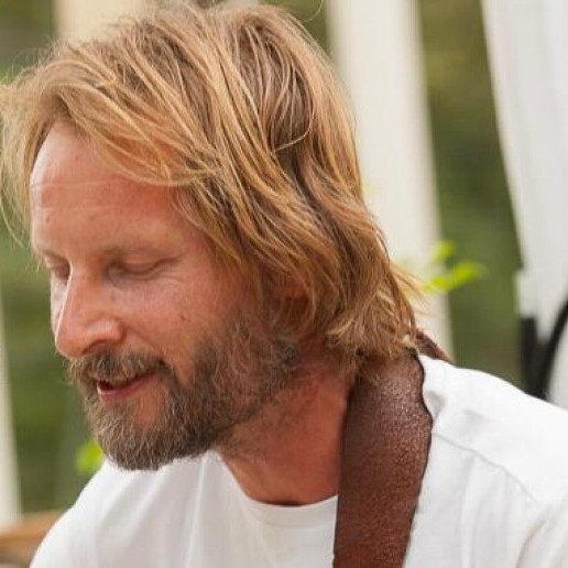 Singer (male) Amsterdam  (NL) 