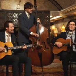 The Maccaferri's ★ Italian gypsy jazz