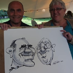 Speed sketch artist / caricaturist Ronald