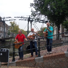 Band Schiedam  (NL) "Tricolore" 3 muzikanten 3 kleuren