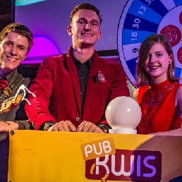 Sports/games Zwolle  (NL) Pub quiz | live band & custom round