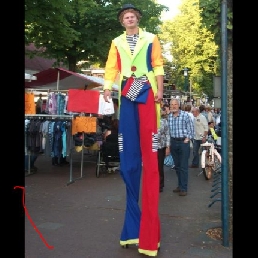 Animatie Ede  (Gelderland)(NL) Clown / ballonnenclown op stelten
