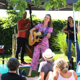 EVA BOS: Living Room Concert