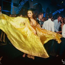 Buikdanseres Tina