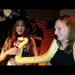 Halloween Act - slangen bezweerder m/v