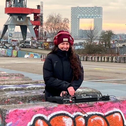 DJ Amsterdam  (NL) 